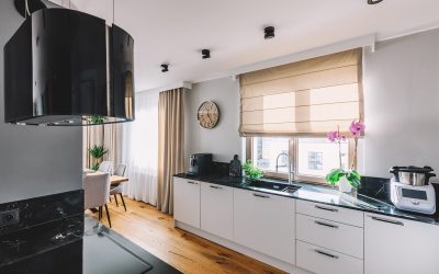 Optimiser l&rsquo;espace dans une petite cuisine : astuces et idées pratiques