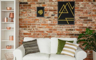 Murs en scène : Astuces pour décorer les murs de votre salon