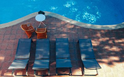 Aménager une piscine chez soi : Transformez votre espace de vie