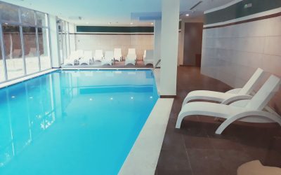 4 astuces pour bien Aménager une piscine intérieure dans votre appartement